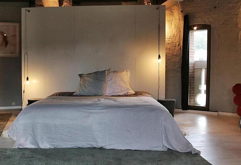 豪华房间, De Pelsertoren