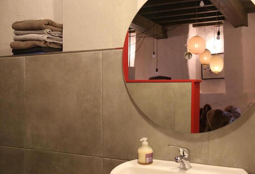 豪华套房, De Pelsertoren