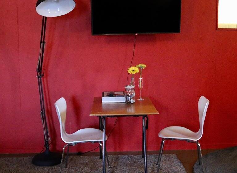 豪华套房, De Pelsertoren