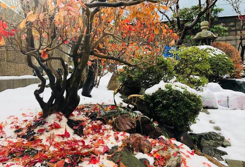 וילה בת חדר שינה 1, Otarunishikien