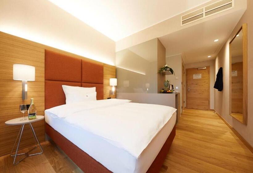 اتاق استاندارد یک نفره, Rittergut Stoermede