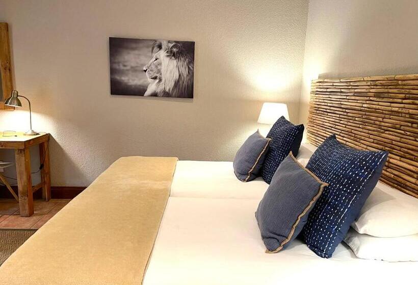디럭스 스위트, Safari Club Guest Lodge Or Tambo International Airport