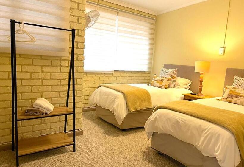 패밀리 방갈로, Safari Club Guest Lodge Or Tambo International Airport