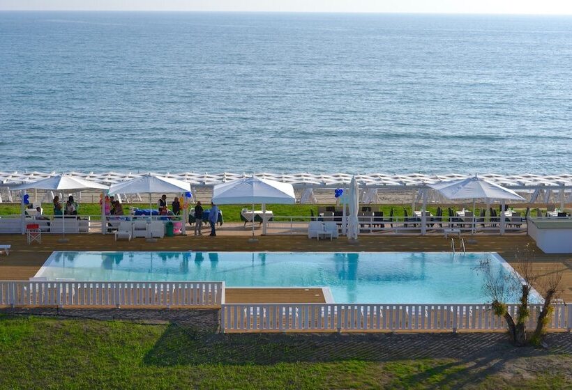Трехместный Номер Классика, Sunrise Accessible Resort