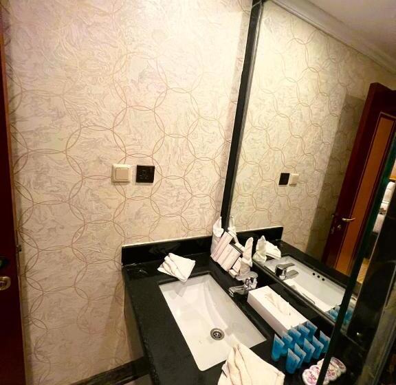 חדר סטנדרט לשלושה, Maysan Al Maqam