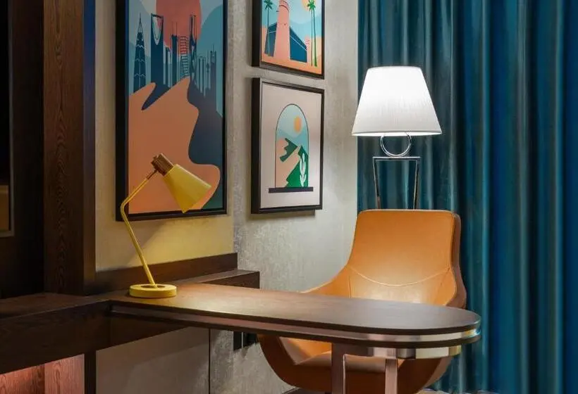 景色の見えるスイートルーム, Holiday Inn Riyadh Ai Malaz, An Ihg