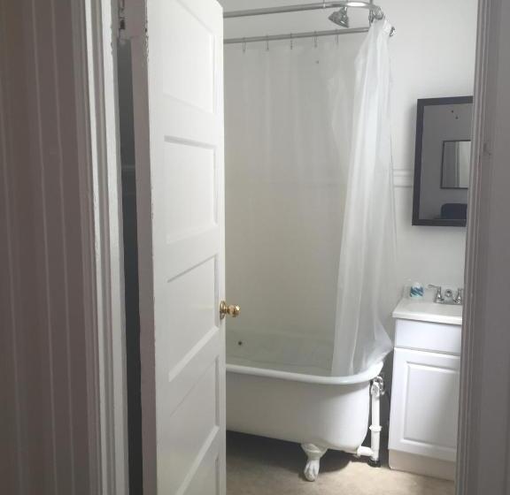 غرفة قياسية, Cable Car