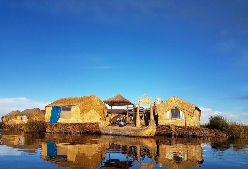 レイクビュースタンダードルーム, Uros Lake Titicaca Lodge