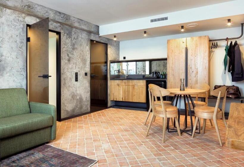 דירת חדר, Nomadic Urban Premium Suites