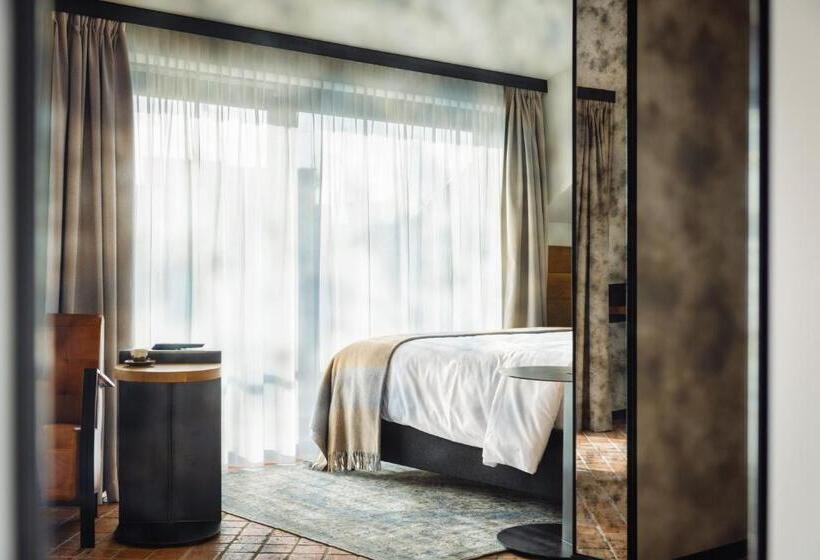 סטודיו סטנדרט עם מרפסת, Nomadic Urban Premium Suites