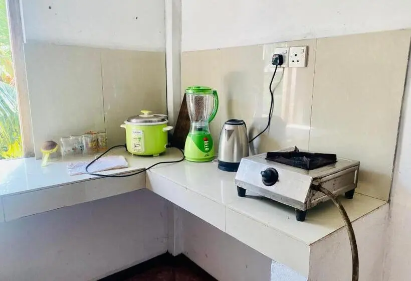 اتاق خانوادگی, Hamba Hostel For Safari