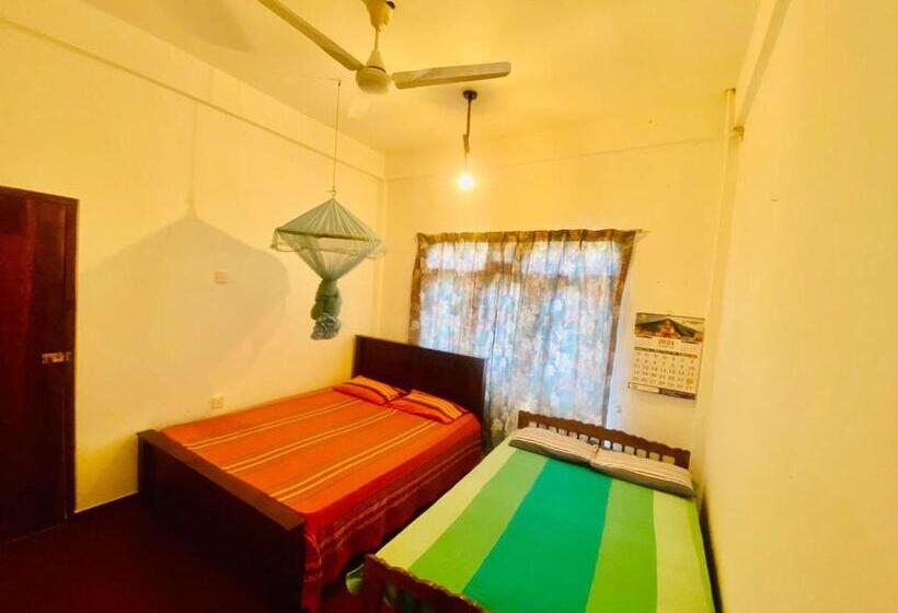 Семейный Номер, Hamba Hostel For Safari