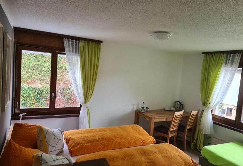 家庭间, Gasthaus Platten