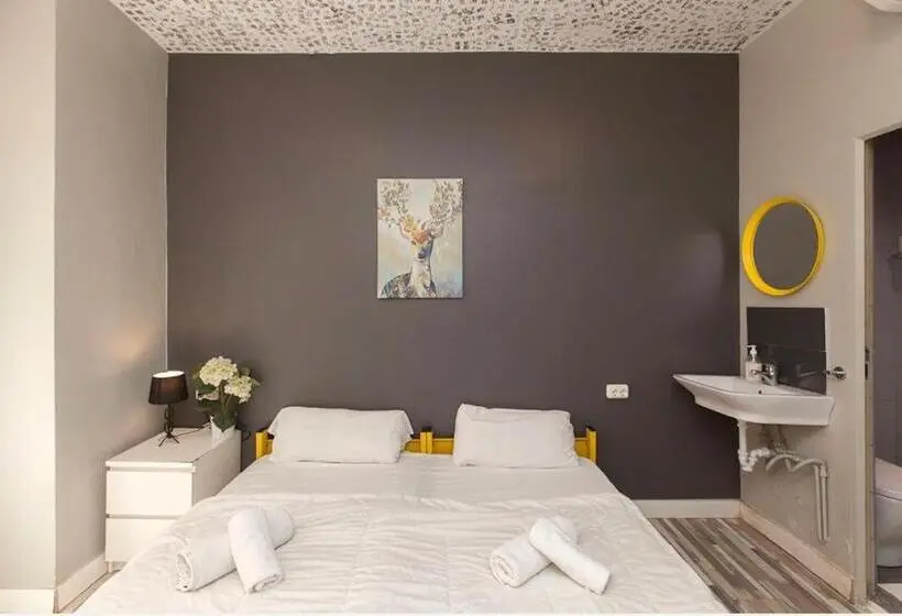 اتاق استاندارد, Heylola! Hostel