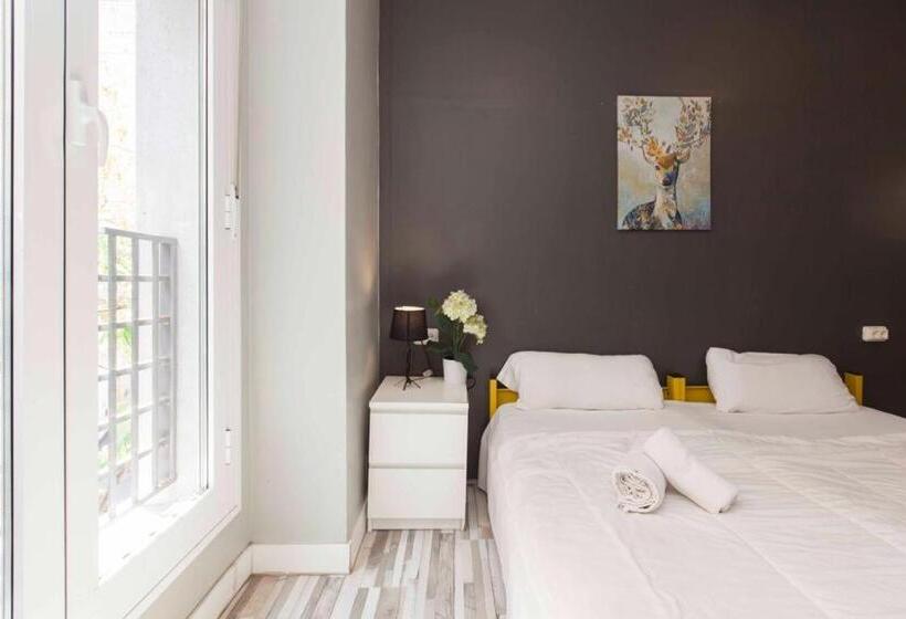 اتاق استاندارد, Heylola! Hostel