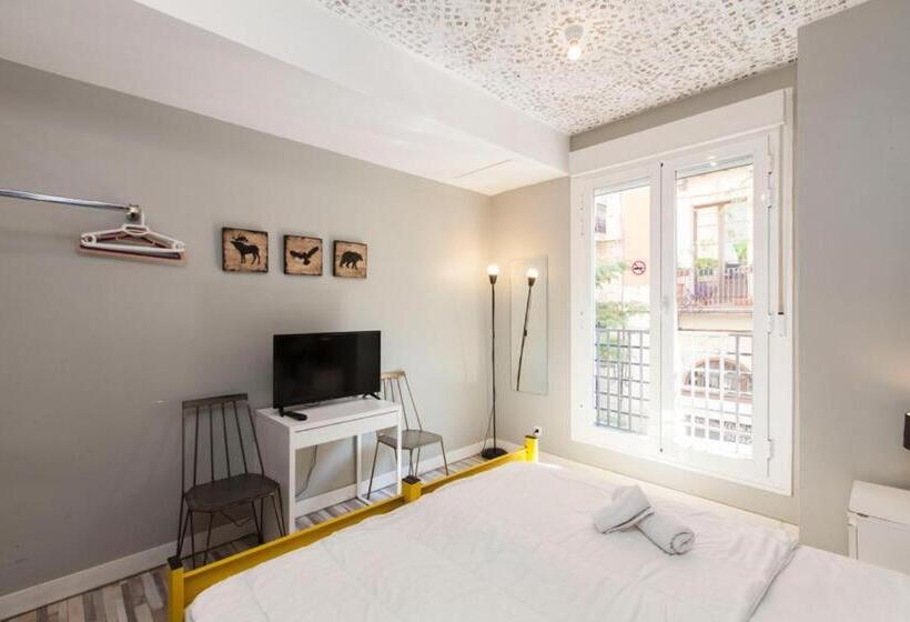 اتاق استاندارد, Heylola! Hostel