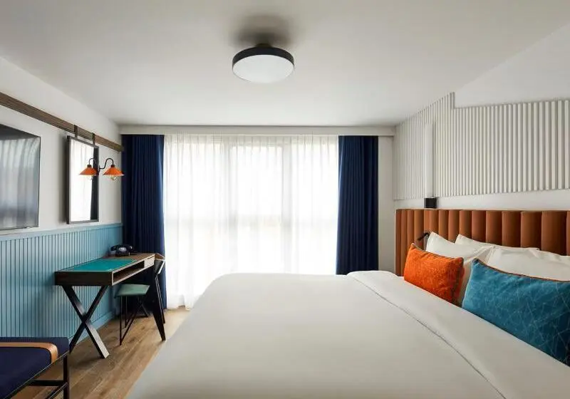 キングサイズベッドのスタンダードルーム, Indigo London Clerkenwell By Ihg