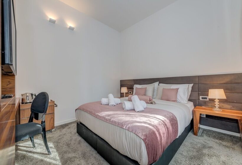 豪华套房, Starlight Luxury Suites