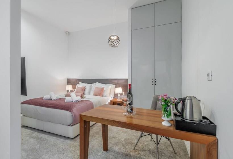 标准间, Starlight Luxury Suites