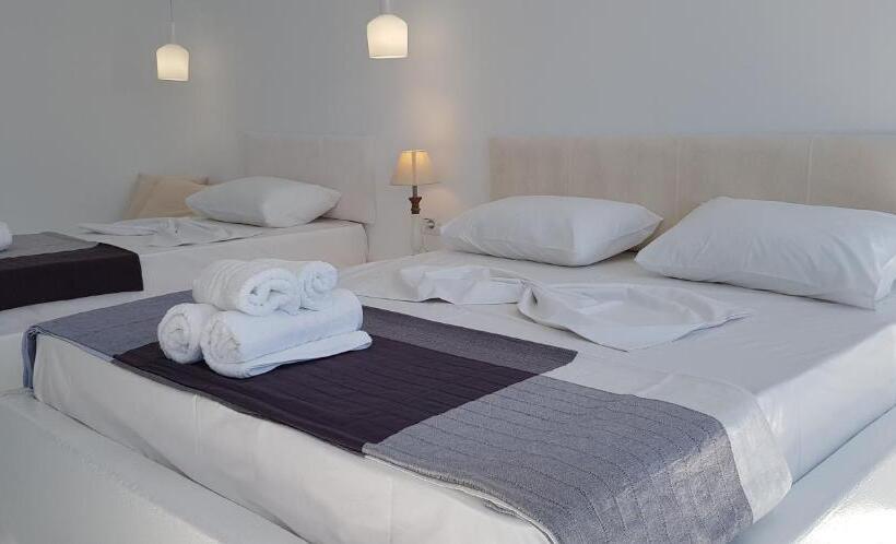 Triple Room Sea View, Cava Boutique