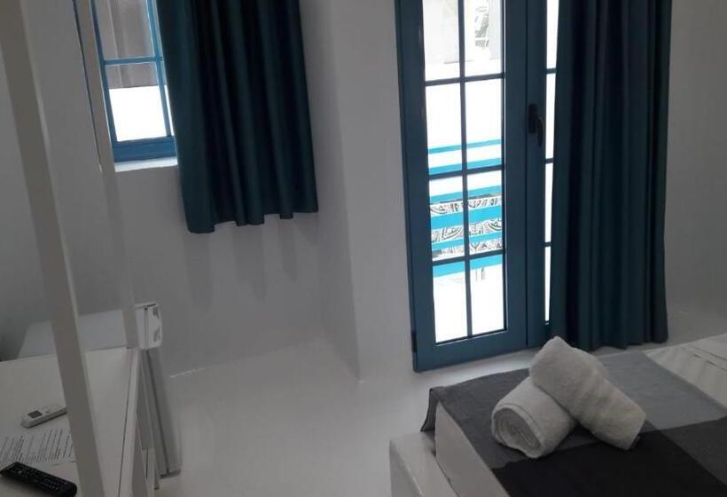 اتاق استاندارد سه نفره, Cava Boutique