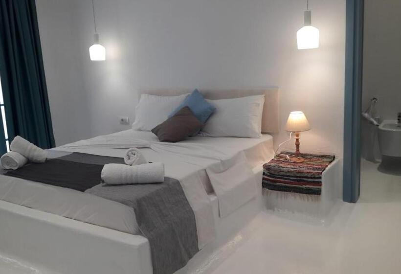 اتاق استاندارد سه نفره, Cava Boutique