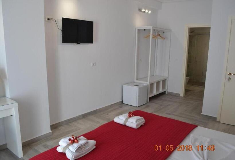 اتاق لوکس با بالکن, Cava Boutique