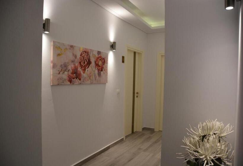 اتاق لوکس سه تخته, Cava Boutique