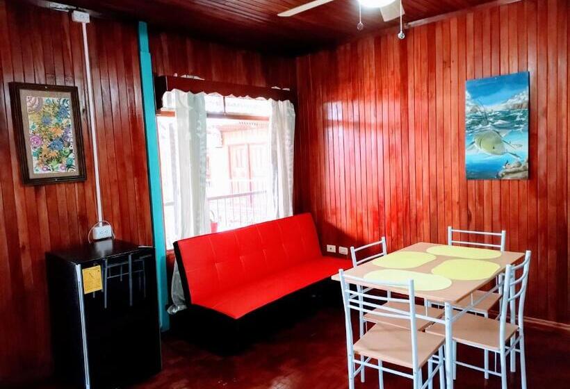 شقة غرفة واحدة, Hostalito El Greco