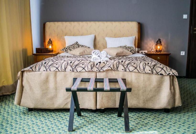 高级大房间, Petra