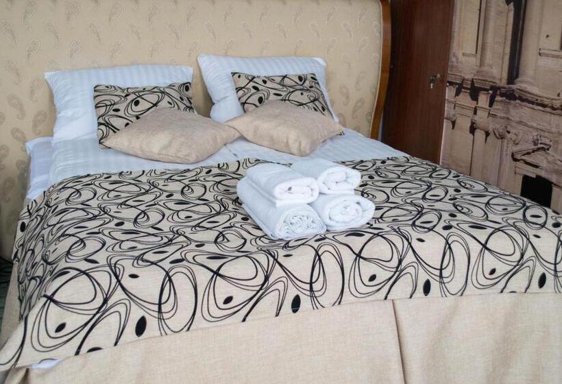 高级大房间, Petra