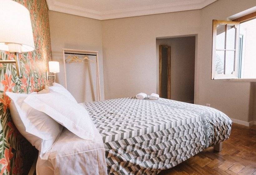غرفة سوبيريور ذات إطلالة, Nice Way Cascais Hostel & Surf Camp