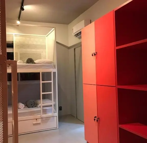 Standard Neljän Hengen Huone, Artsy Vitoria Hostel