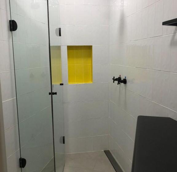 Четырехместный Номер Стандарт, Artsy Vitoria Hostel