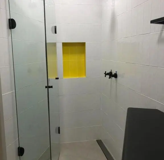 Standard Neljän Hengen Huone, Artsy Vitoria Hostel