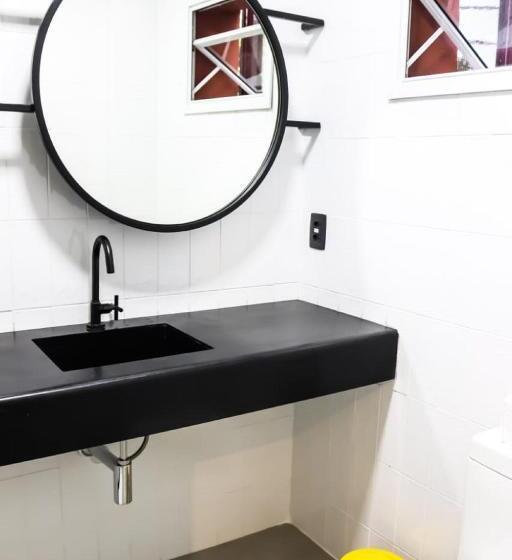 Четырехместный Номер Стандарт, Artsy Vitoria Hostel