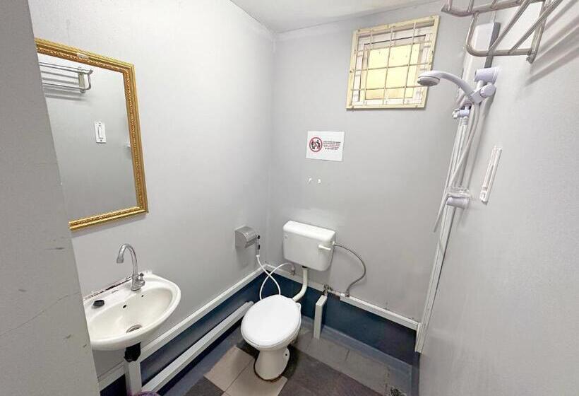 Quarto standard, Borneo Inn