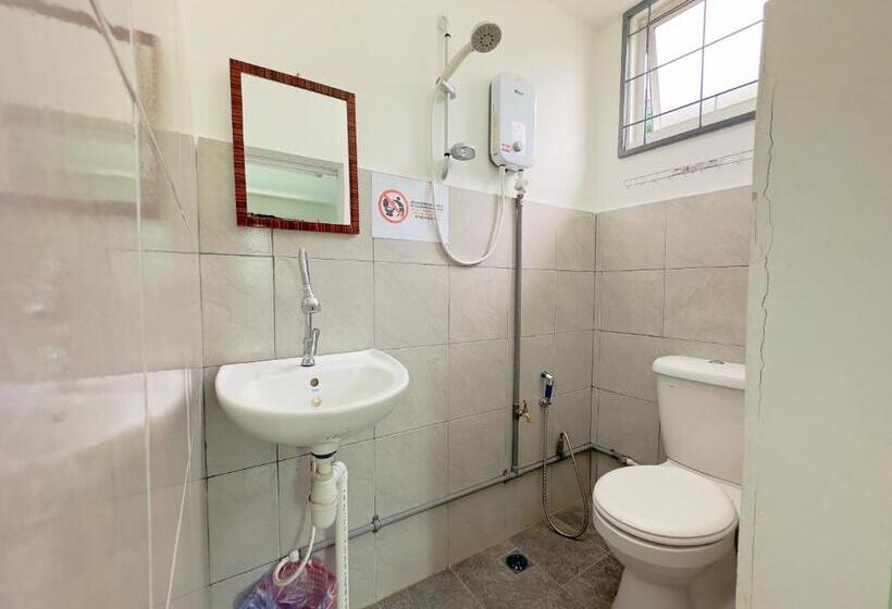 Quarto standard, Borneo Inn