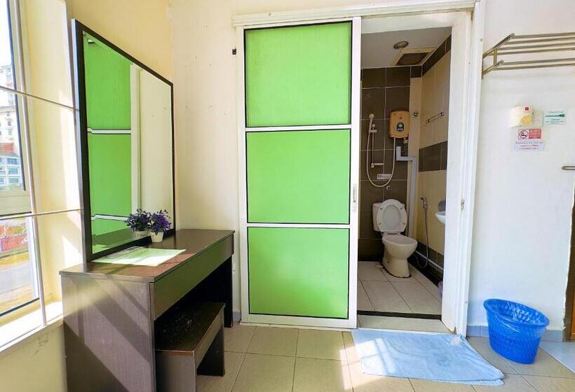 Quarto standard, Borneo Inn