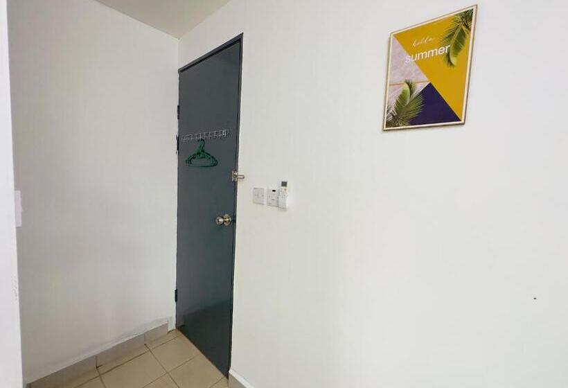 Quarto standart individual, Borneo Inn