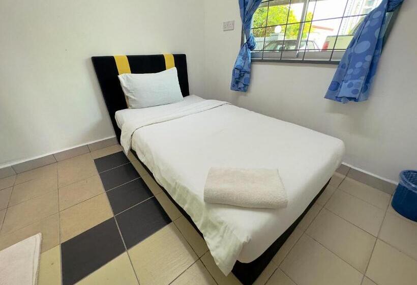 Quarto standart individual, Borneo Inn