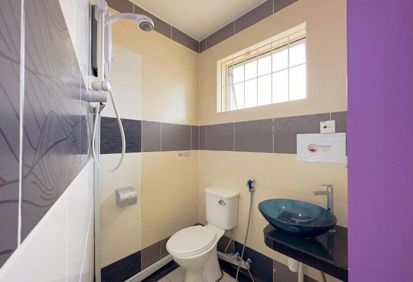 Quarto standard, Borneo Inn