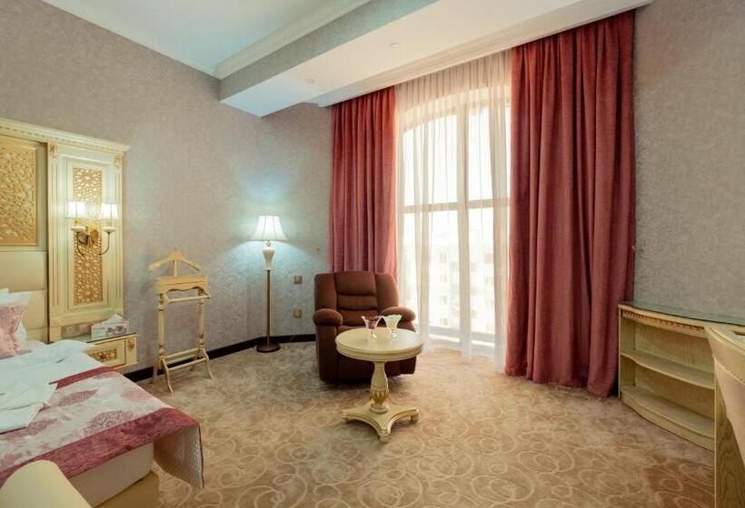 جناح جونيور, Dilimah Premium Luxury