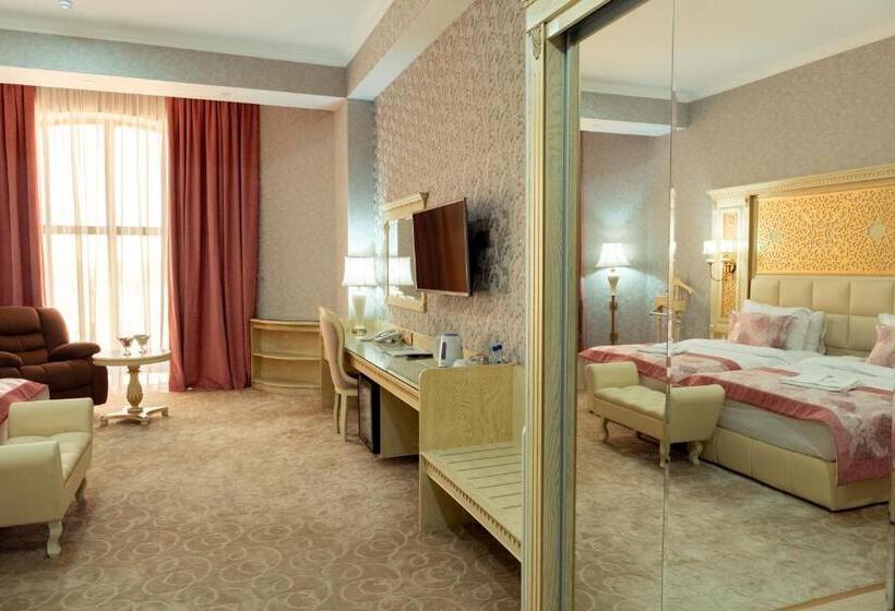 جناح جونيور, Dilimah Premium Luxury