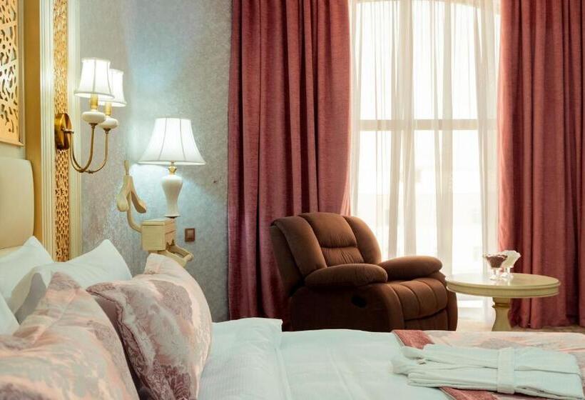 جناح جونيور, Dilimah Premium Luxury