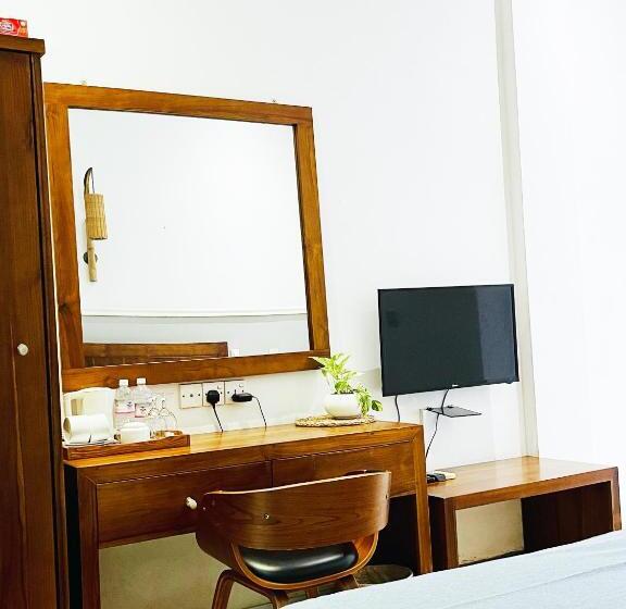 اتاق لوکس, Grand Rockland