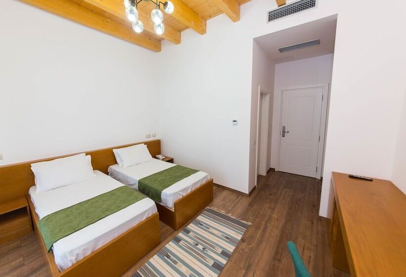 Deluxe Room View Sea with Balcony, Hildon Eco