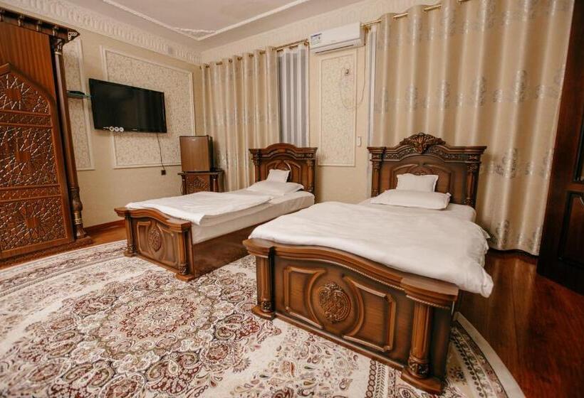 سوییت خانوادگی, Karavan