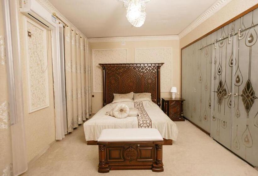 سوییت خانوادگی, Karavan