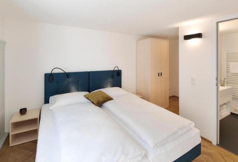 スタンダードルーム, Krone Hard   Self Check In